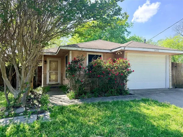 $1,399 | 1402 South Montgomery Street, Sherman, TX 75090