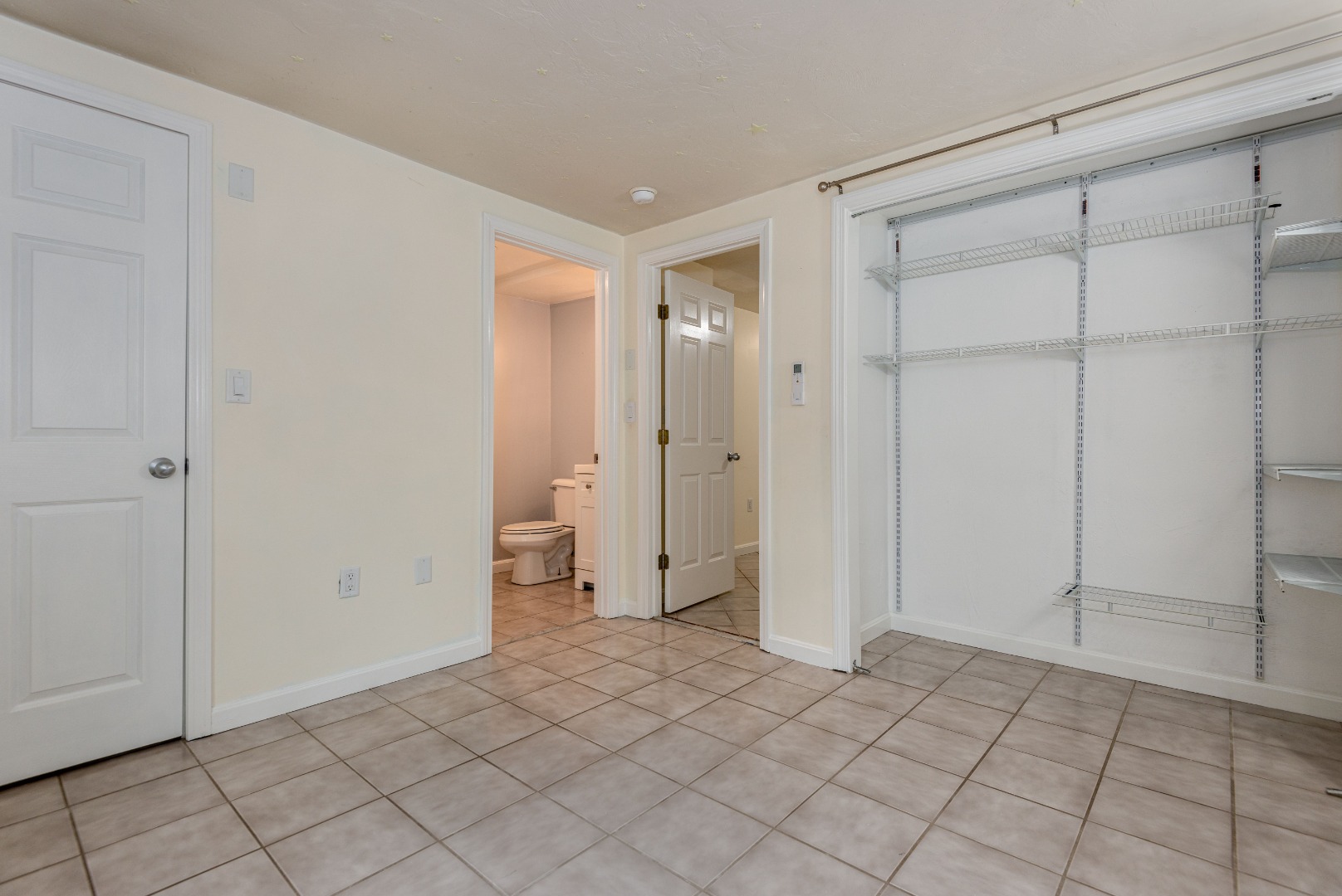 52 Essex Road Nantucket, MA 02554 - Photo 11 of 23 Gallery Image 11