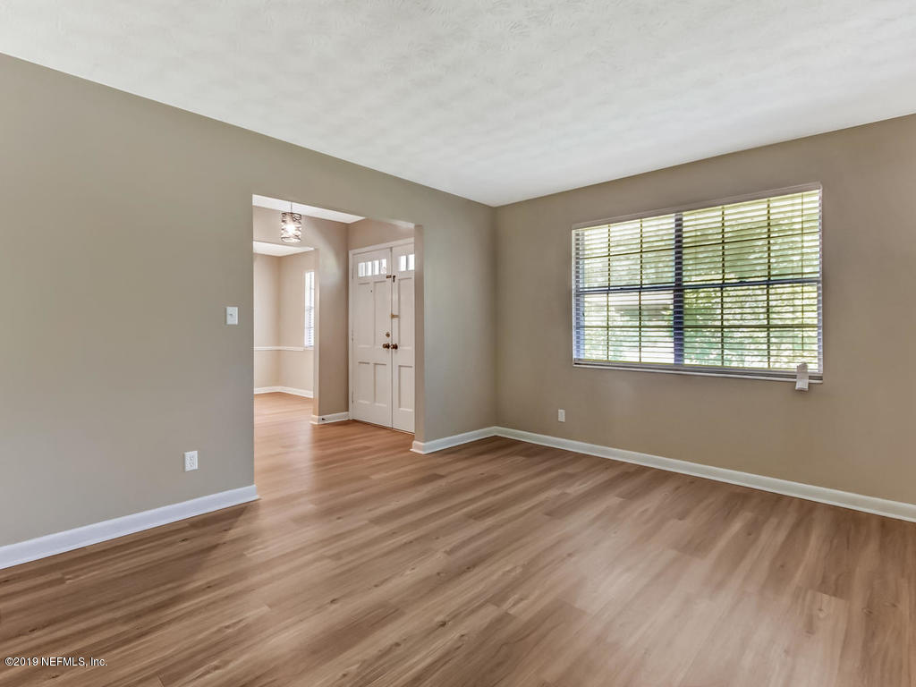 8206 Alderman Road Jacksonville, FL 32211 - Photo 11 of 52 8206 Alderman Rd Jacksonville-014-009-De
