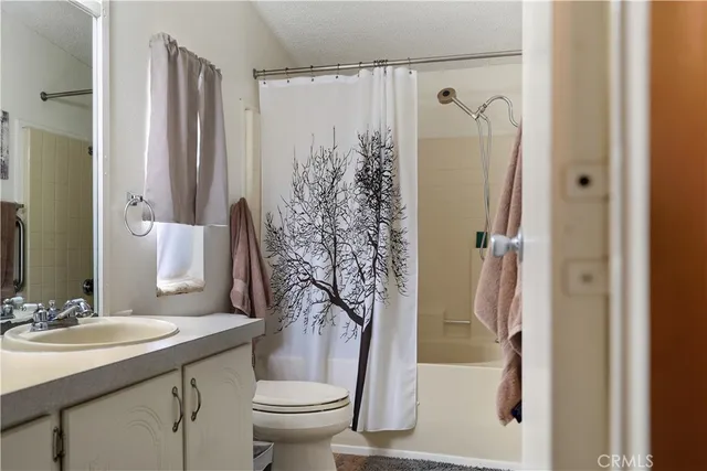 $425,000 | 12132 Sunny Vista Road, Victorville, CA 92392