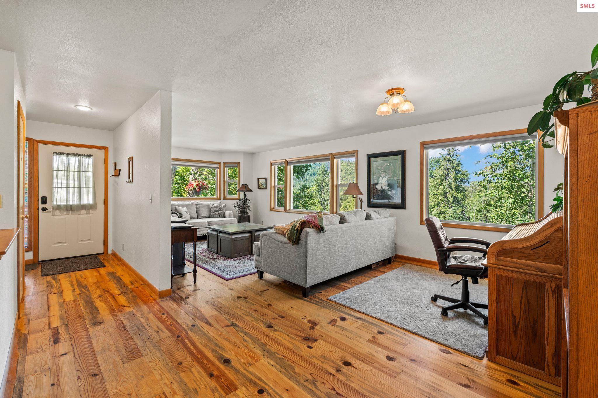 723 Trout Creek Road Hope, ID 83836 - Photo 4 of 36 Gallery Image 4