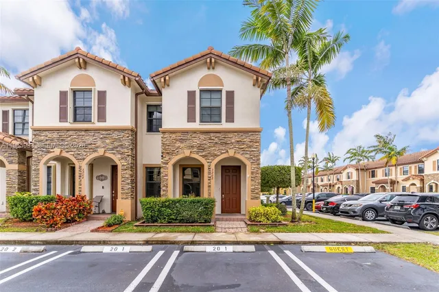 $2,400 | 3202 Southeast 6th Street, Unit 3202, Homestead, FL 33033