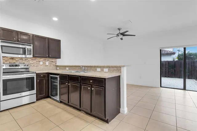 $2,400 | 3202 Southeast 6th Street, Unit 3202, Homestead, FL 33033