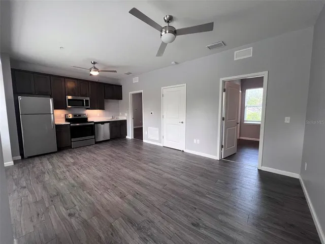 $1,850 | 204 Northwest 18th Street, Unit 6, Gainesville, FL 32603