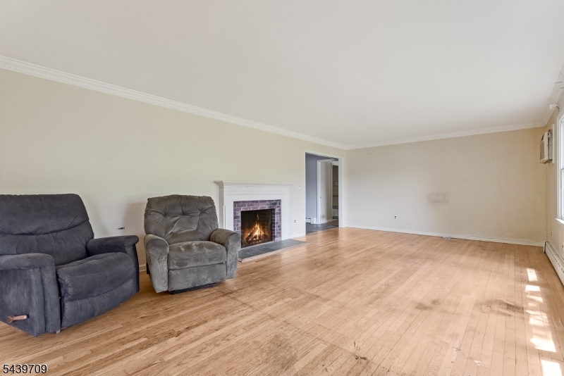 19 Yardley Road Mendham, NJ 07945 - Photo 11 of 41