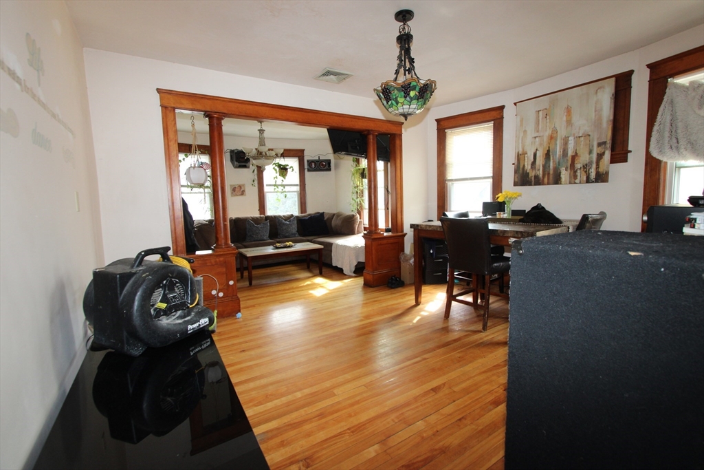 21 Ames Street Worcester, MA 01610 - Photo 20 of 41