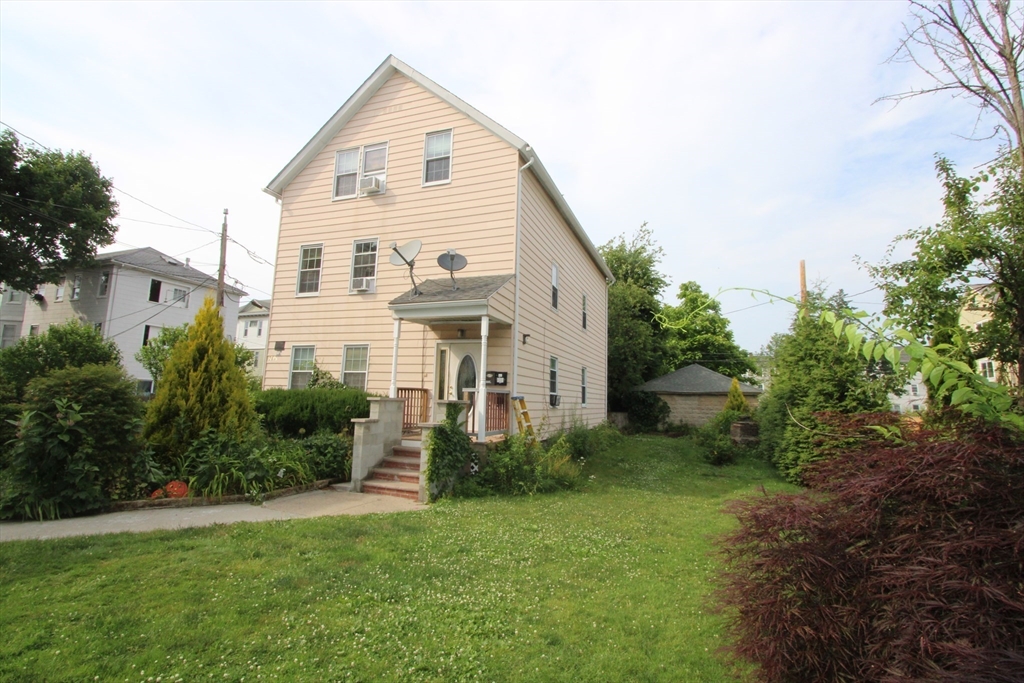 21 Ames Street Worcester, MA 01610 - Photo 2 of 41