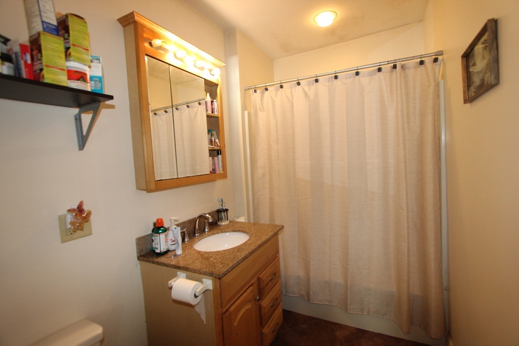 21 Ames Street Worcester, MA 01610 - Photo 23 of 41