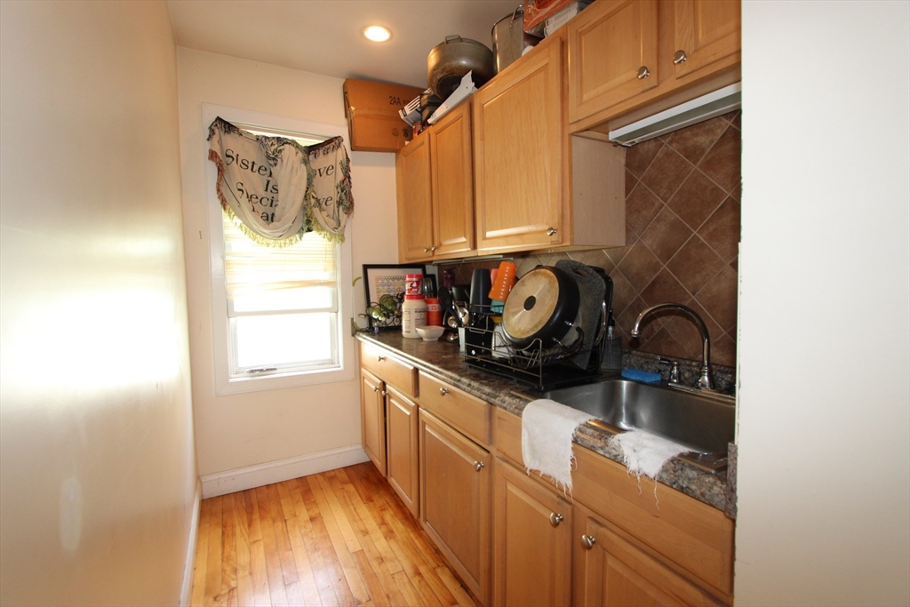 21 Ames Street Worcester, MA 01610 - Photo 26 of 41