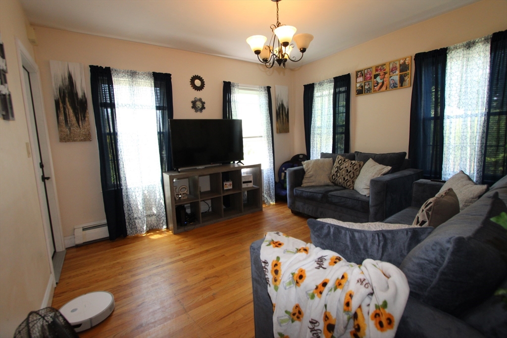 21 Ames Street Worcester, MA 01610 - Photo 38 of 41