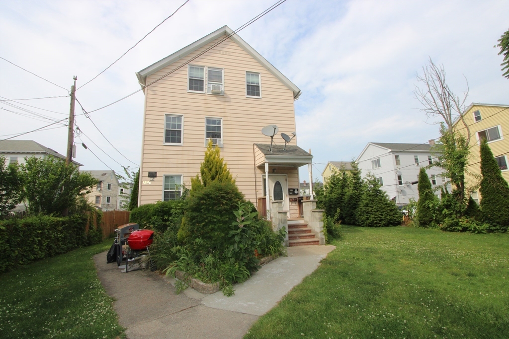 21 Ames Street Worcester, MA 01610 - Photo 4 of 41
