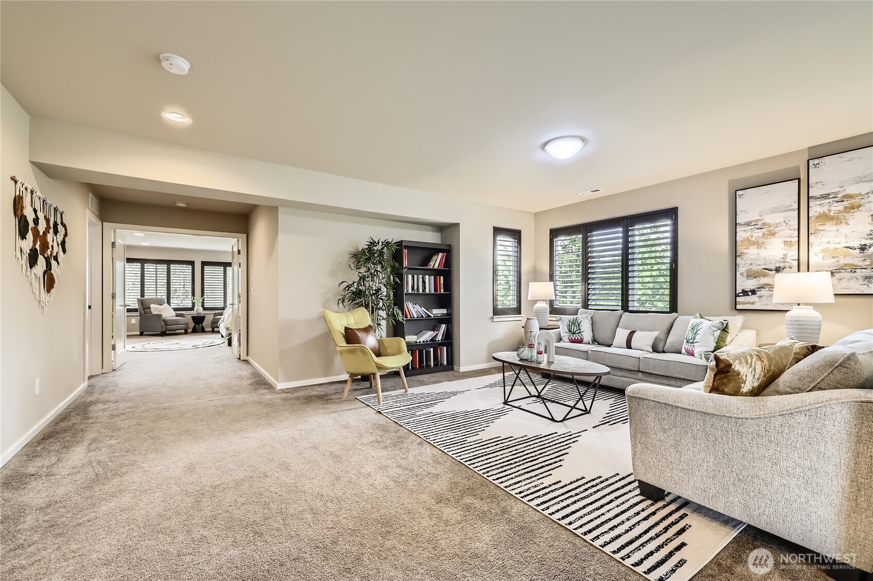 3702 170th Place Southeast Bothell, WA 98012 - Photo 34 of 40 a living room with furniture and a potted plant