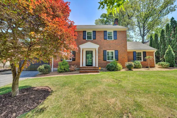 $749,950 | 3008 Maywood Avenue Southwest, Roanoke, VA 24014