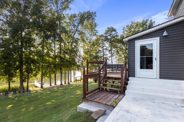 $749,000 | 150 Ledford Lane, Decatur, TN 37322