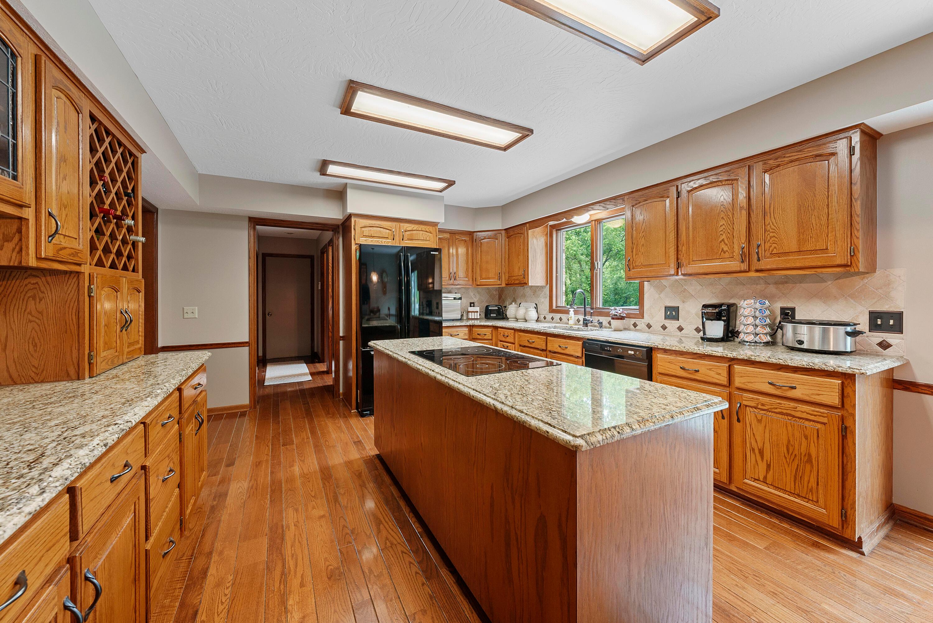 12787 Robins Road Westerville, OH 43082 - Photo 16 of 60 DSC02783