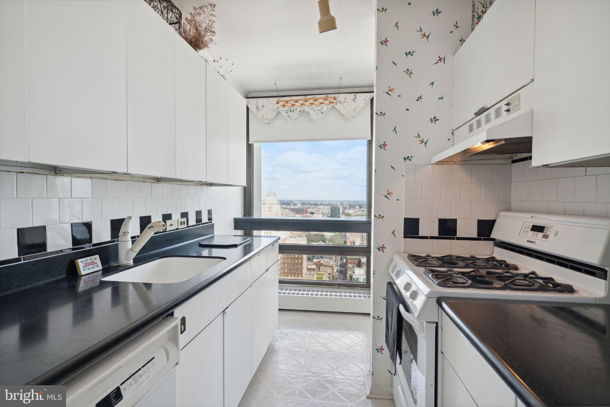 200 Locust Street, Unit 29DN Philadelphia, PA 19106 - Photo 13 of 28