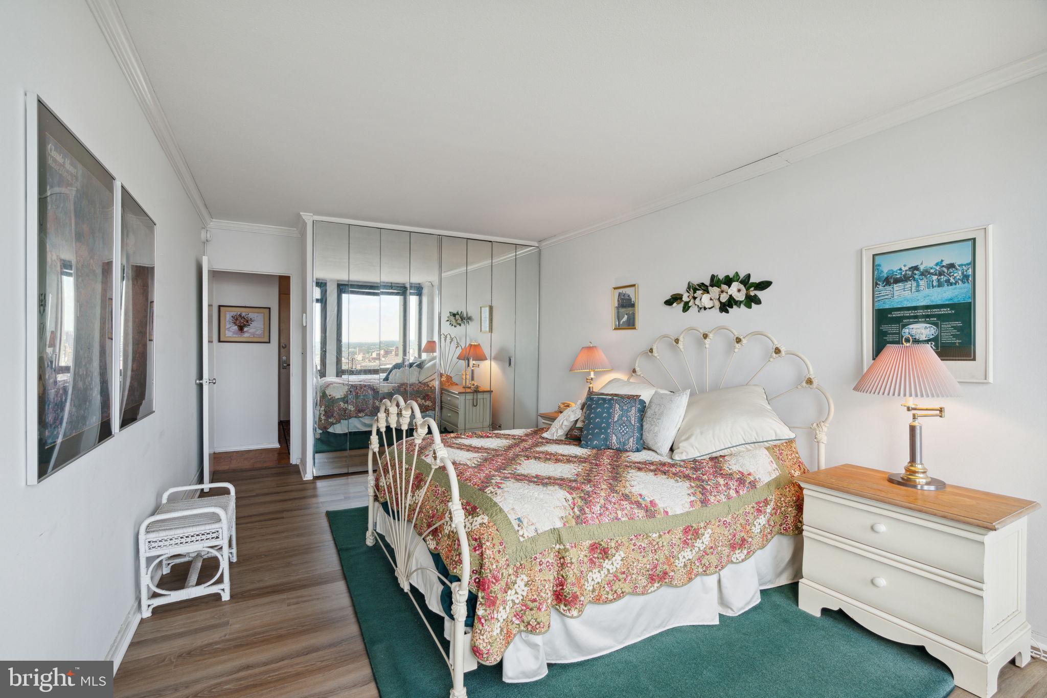 200 Locust Street, Unit 29DN Philadelphia, PA 19106 - Photo 17 of 28