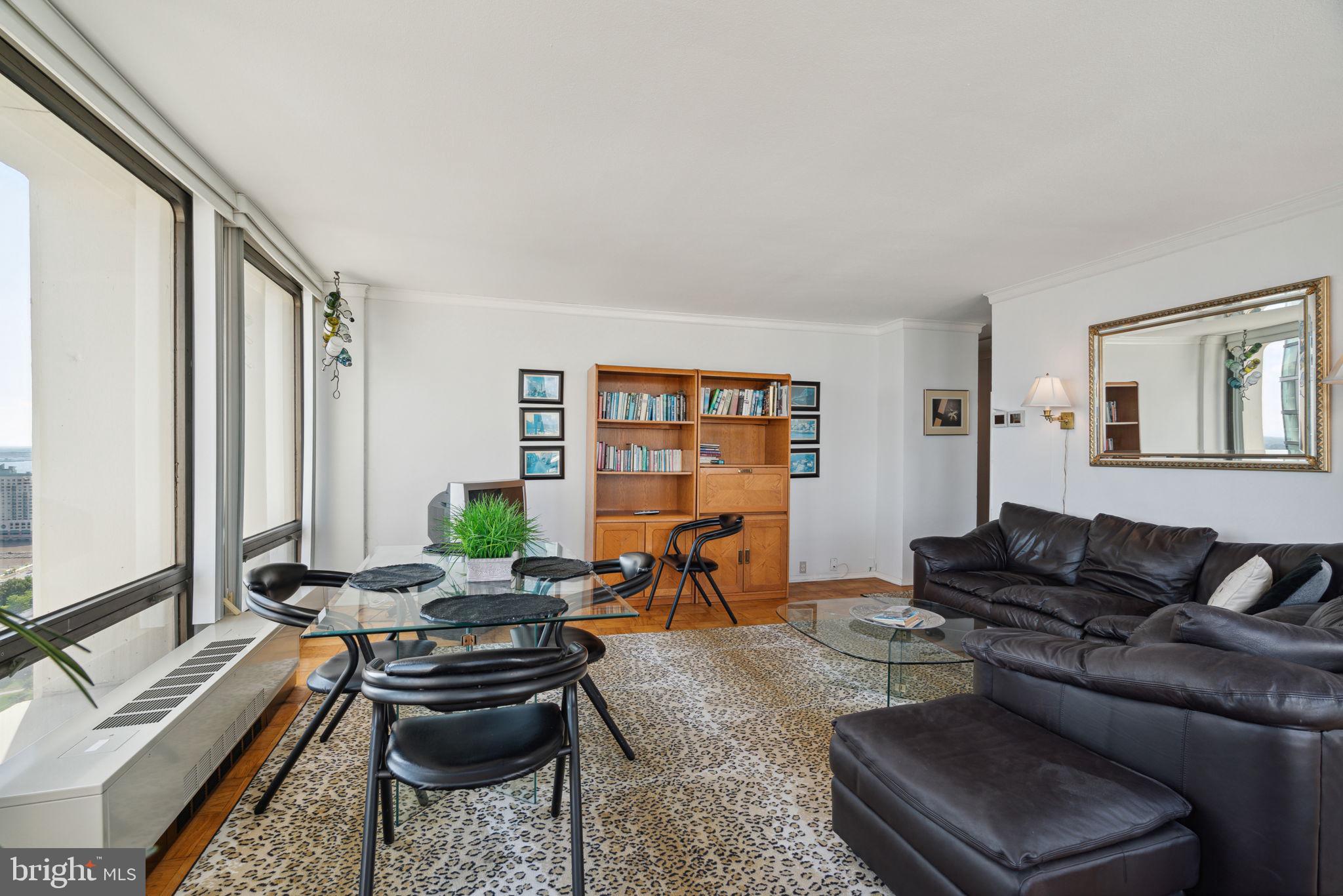 200 Locust Street, Unit 29DN Philadelphia, PA 19106 - Photo 5 of 28