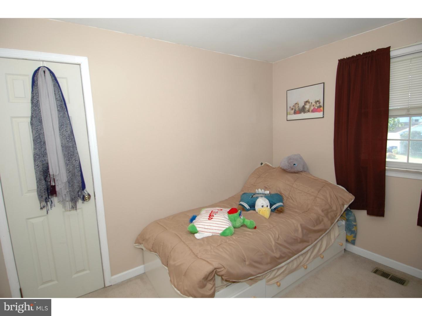 1505 Columbus Road Burlington, NJ 08016 - Photo 16 of 25 Bedroom