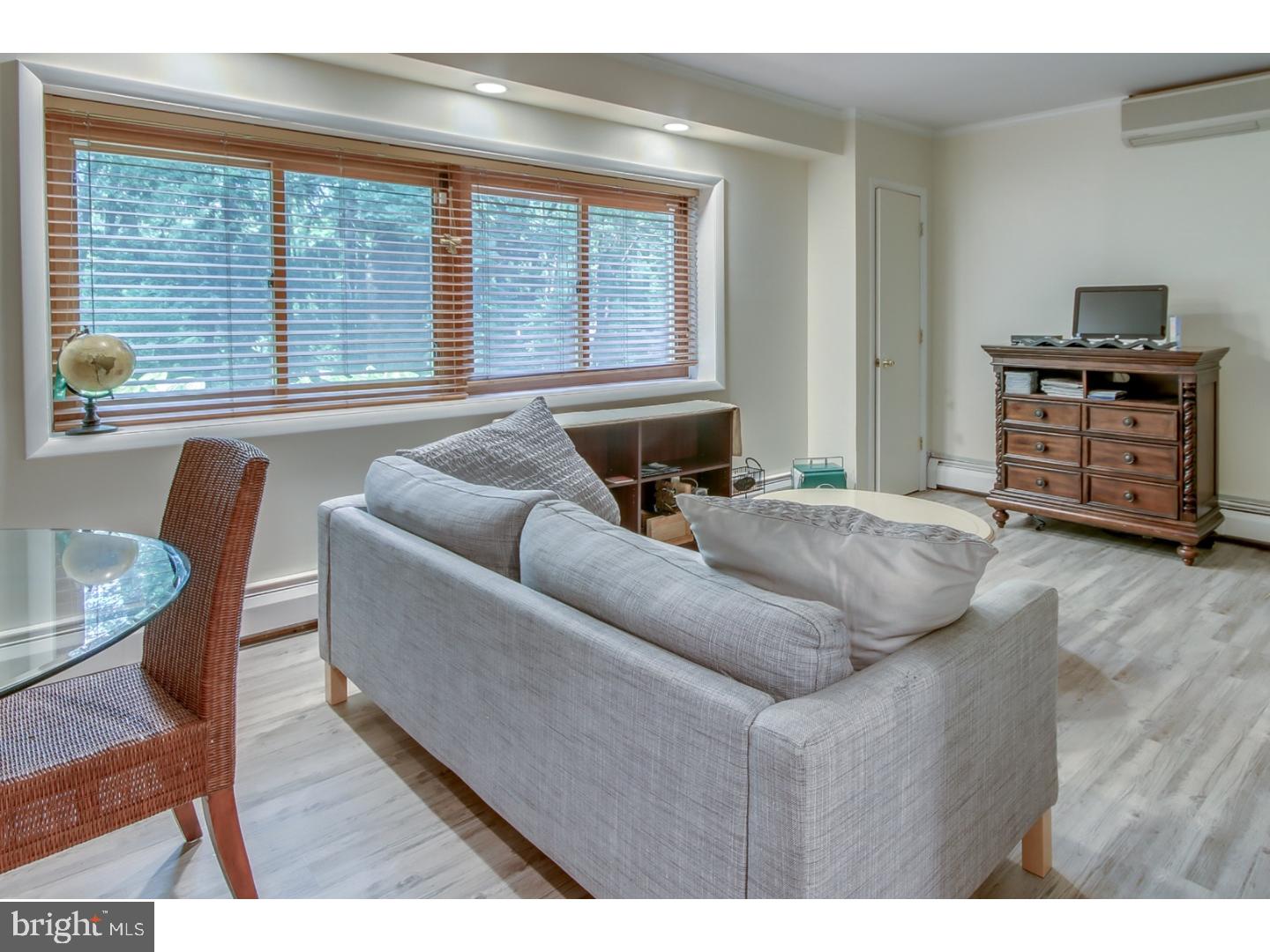 3205 Pennypack Road Hatboro, PA 19040 - Photo 14 of 22 Family Room