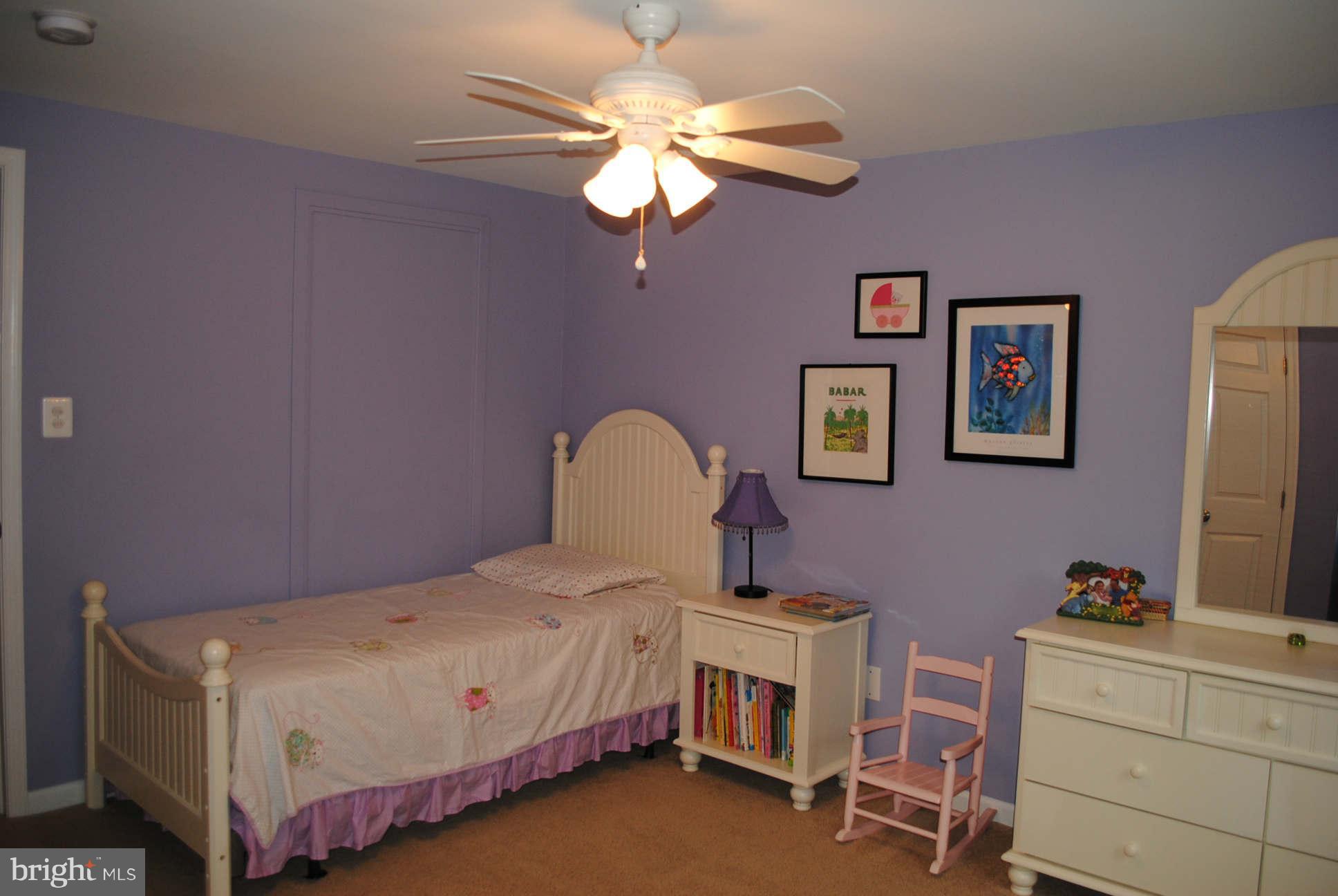 11940 Appling Valley Road Fairfax, VA 22030 - Photo 16 of 30 Bedroom
