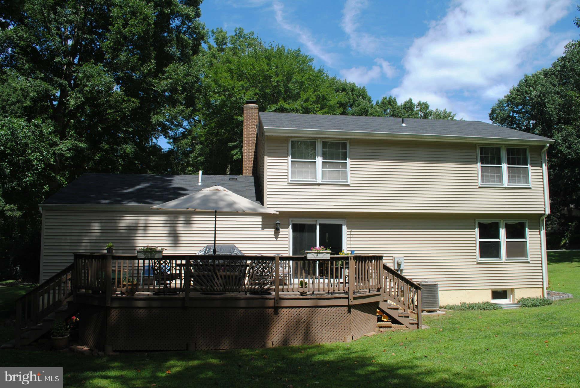 11940 Appling Valley Road Fairfax, VA 22030 - Photo 23 of 30 Exterior (Rear)