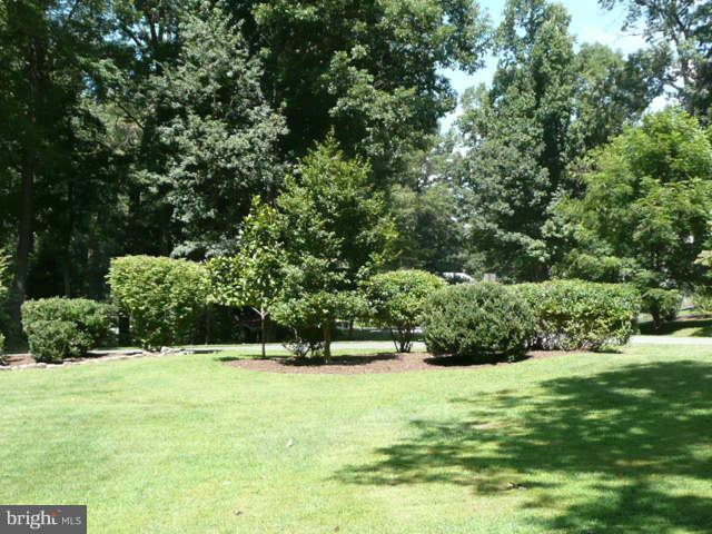 11940 Appling Valley Road Fairfax, VA 22030 - Photo 28 of 30 Exterior (General)