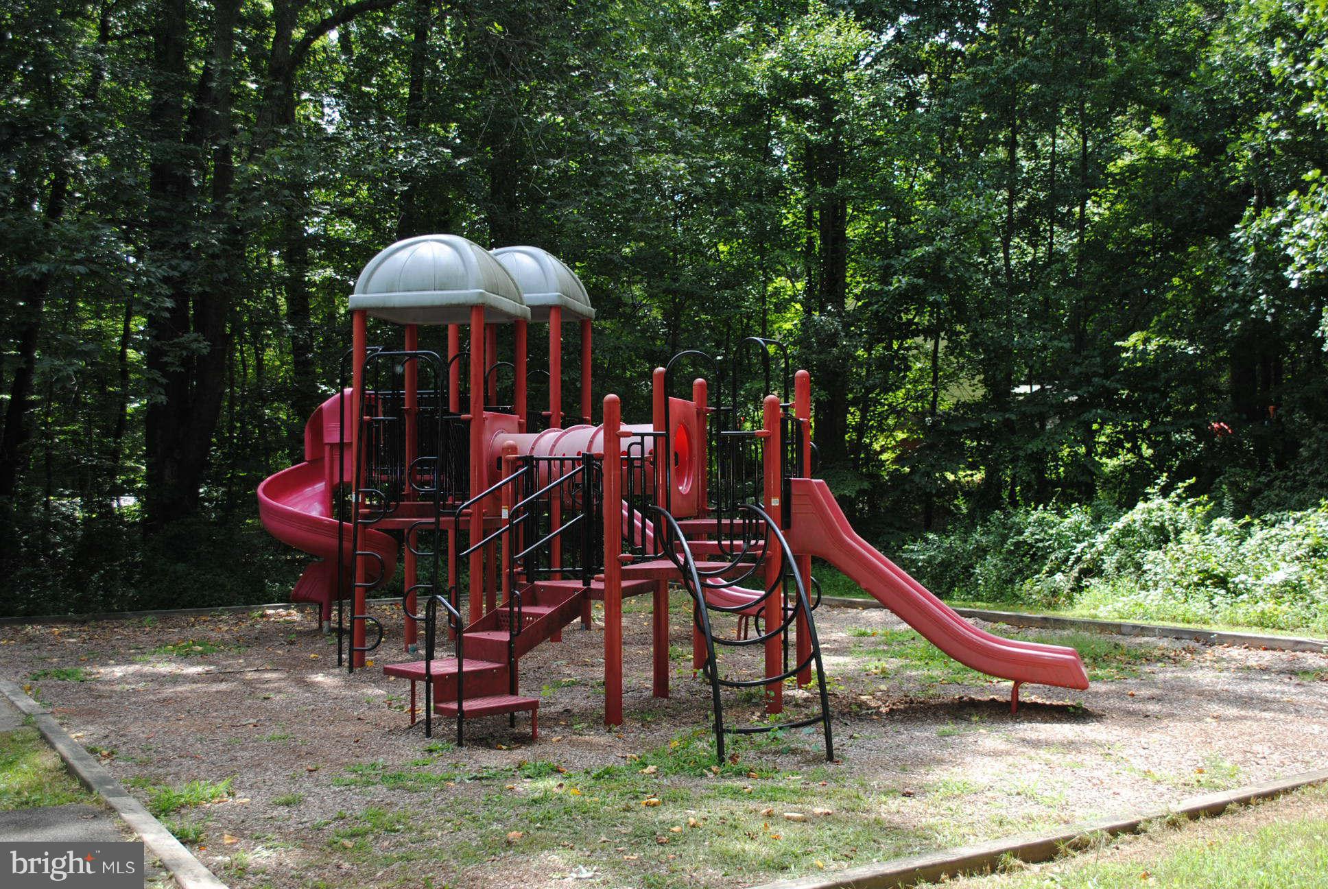 11940 Appling Valley Road Fairfax, VA 22030 - Photo 29 of 30 Community Playground