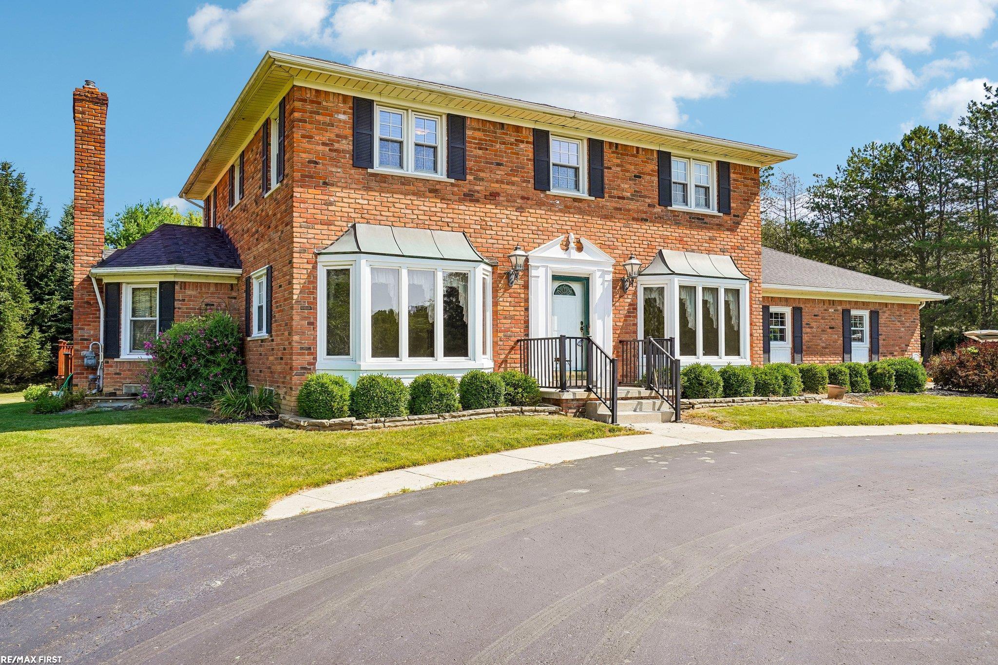 1405 McKail Road Leonard, MI 48367 - Photo 2 of 46 Gallery Image 2