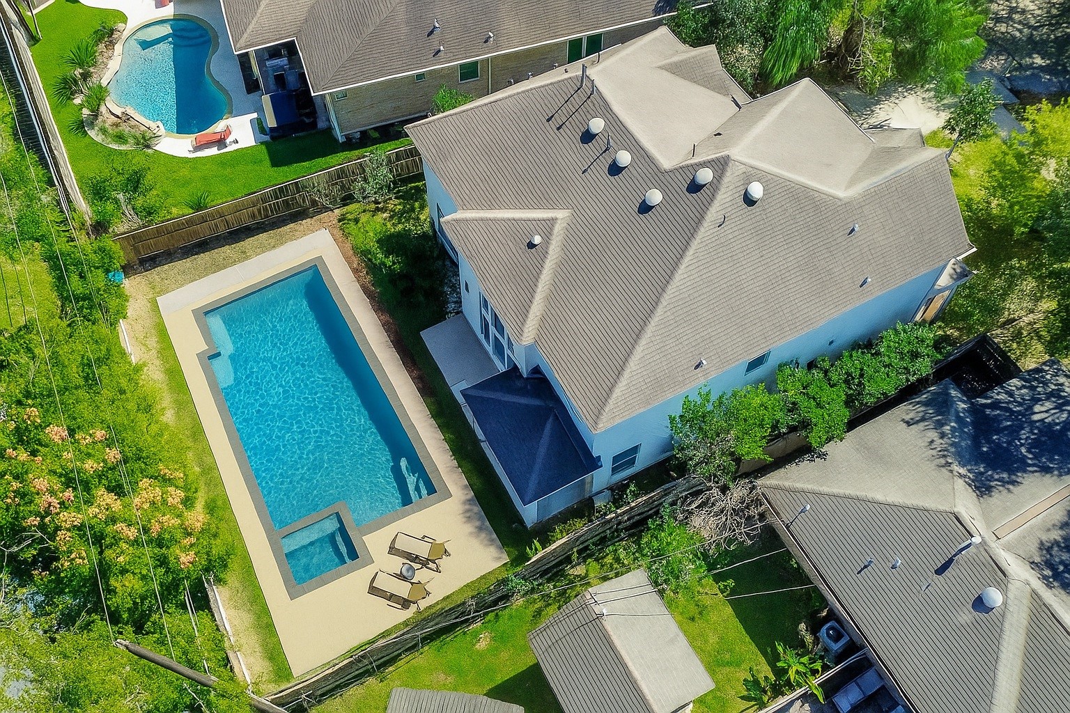 3302 Rochdale Street Houston, TX 77025 - Photo 45 of 49 an aerial view of a house with a yard