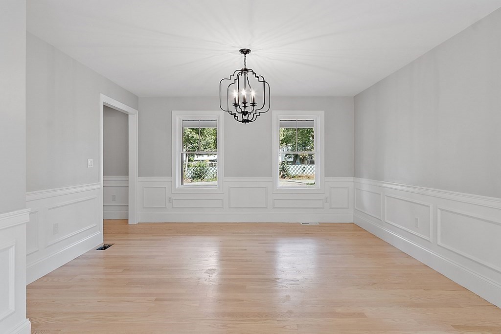 6 McDonald Road Wilmington, MA 01887 - Photo 12 of 40 Gallery Image 12