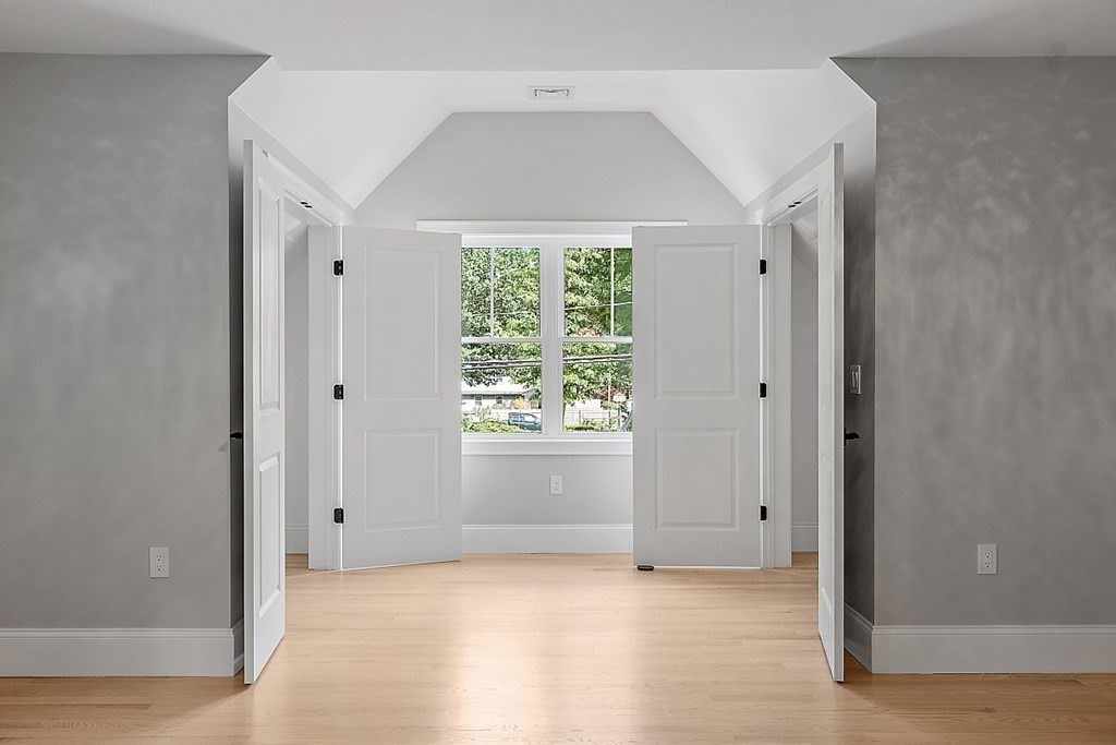 6 McDonald Road Wilmington, MA 01887 - Photo 20 of 40 Gallery Image 20
