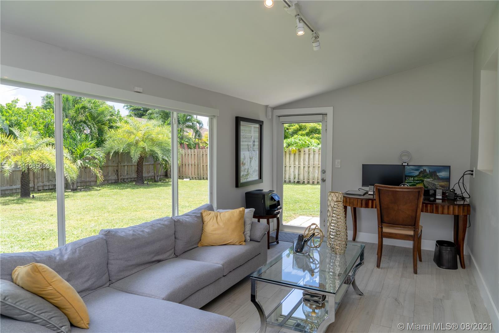 20245 Ranch Road Cutler Bay, FL 33189 - Photo 5 of 22 Gallery Image 5