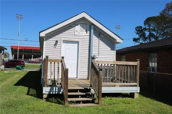 $130,000 | 806 Estalote Avenue, Harvey, LA 70058