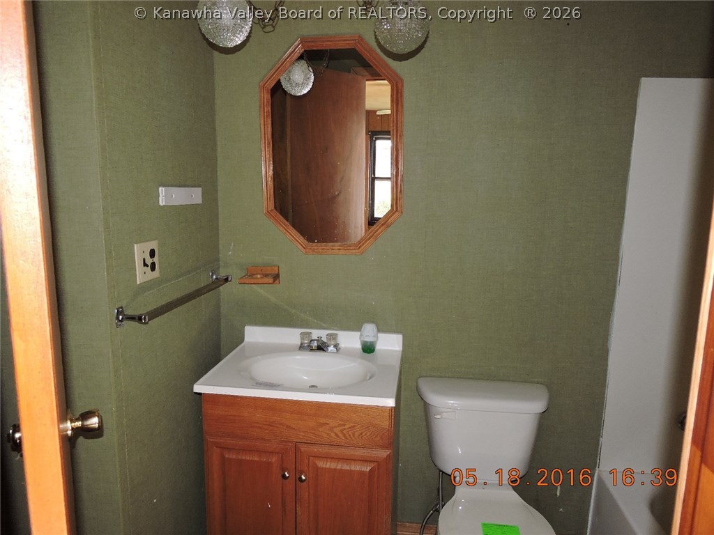 23512 Ashton Upton Road Milton, WV 25541 - Photo 18 of 24 Gallery Image 18