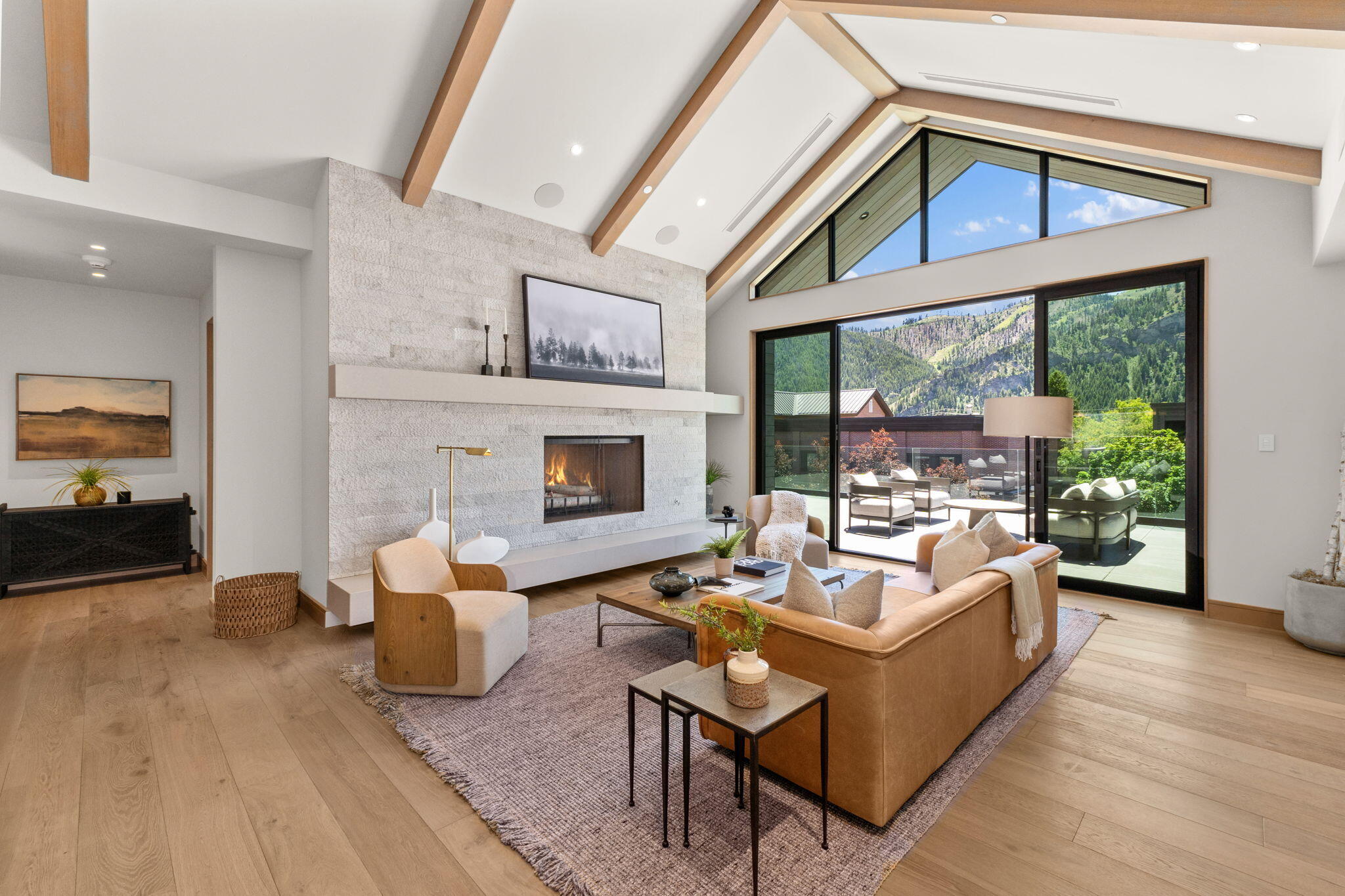 460 North Main Street, Unit 302 Ketchum, ID 83340 - Photo 3 of 23 Living Room
