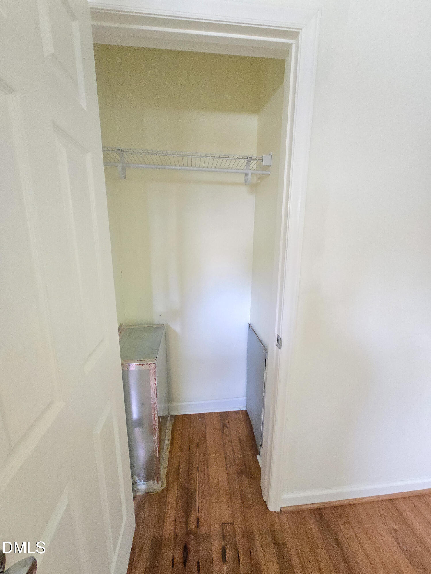 912 Dixie Trail Raleigh, NC 27607 - Photo 22 of 30 20251010_130442