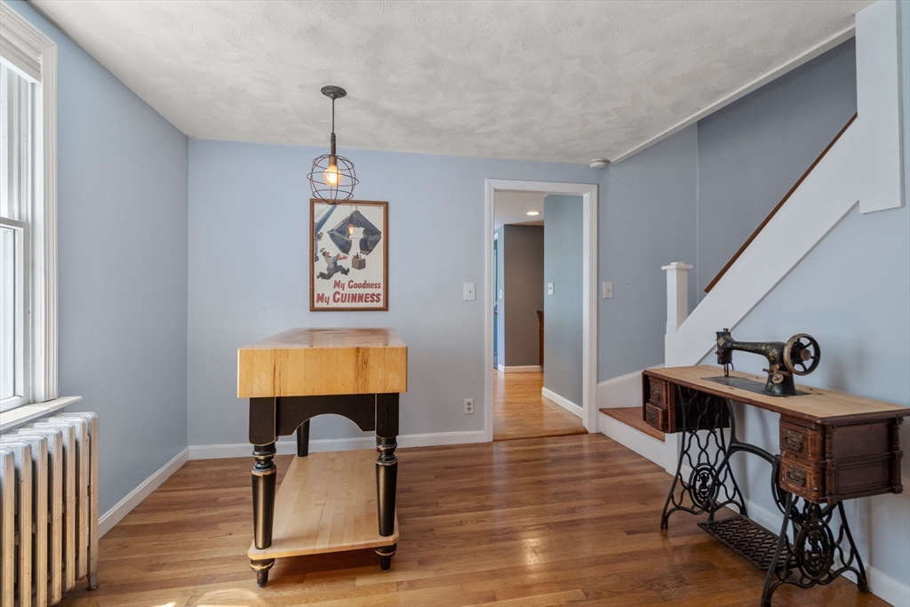 18 Lodge Road Wayland, MA 01778 - Photo 10 of 28