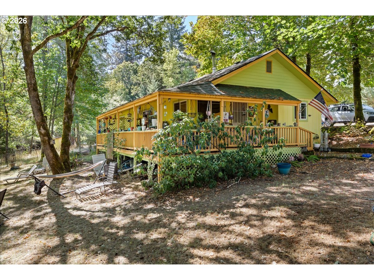 3604 Azalea-Glen Road Glendale, OR 97442 - Photo 3 of 23