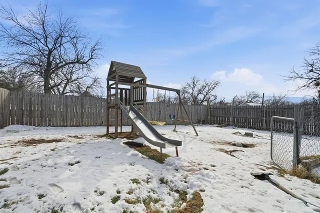$374,900 | 1901 Cedar Crest Drive, Abilene, TX 79601