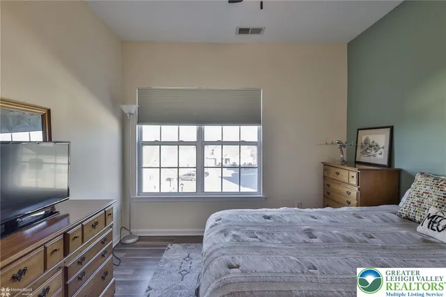 $2,095 | 927 Eden Terrace, Easton, PA 18042