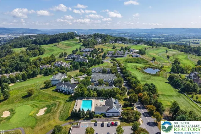 $2,095 | 927 Eden Terrace, Easton, PA 18042