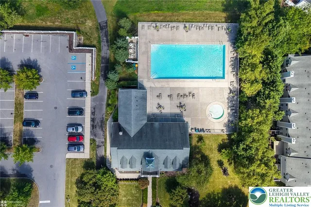 $2,095 | 927 Eden Terrace, Easton, PA 18042