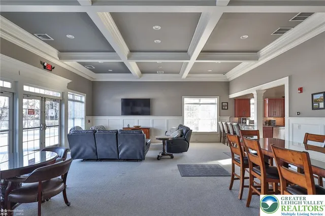 $2,095 | 927 Eden Terrace, Easton, PA 18042