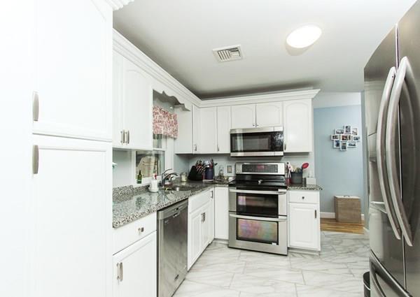 5 Crescent Road Hamilton, MA 01982 - Photo 6 of 19