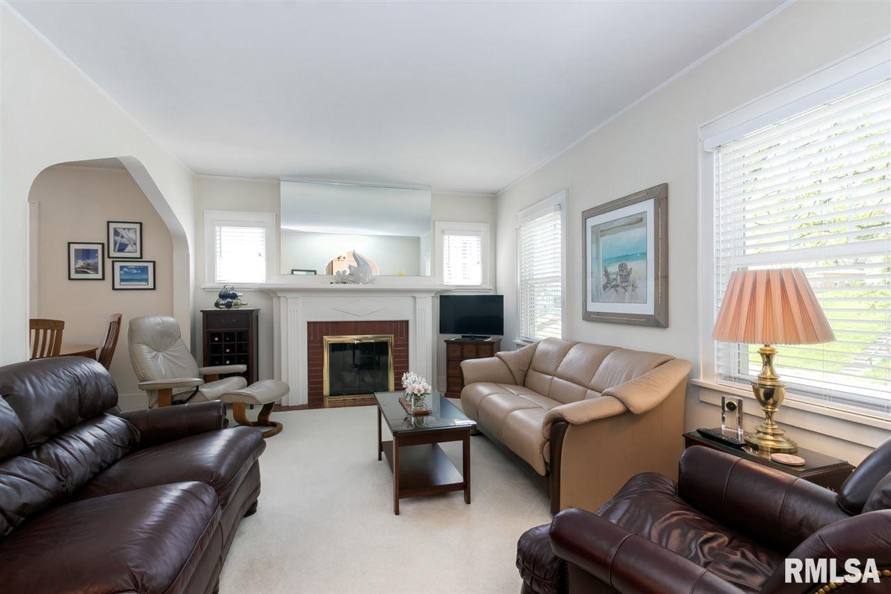 1715 Jersey Ridge Road Davenport, IA 52803 - Photo 2 of 24 Gallery Image 2