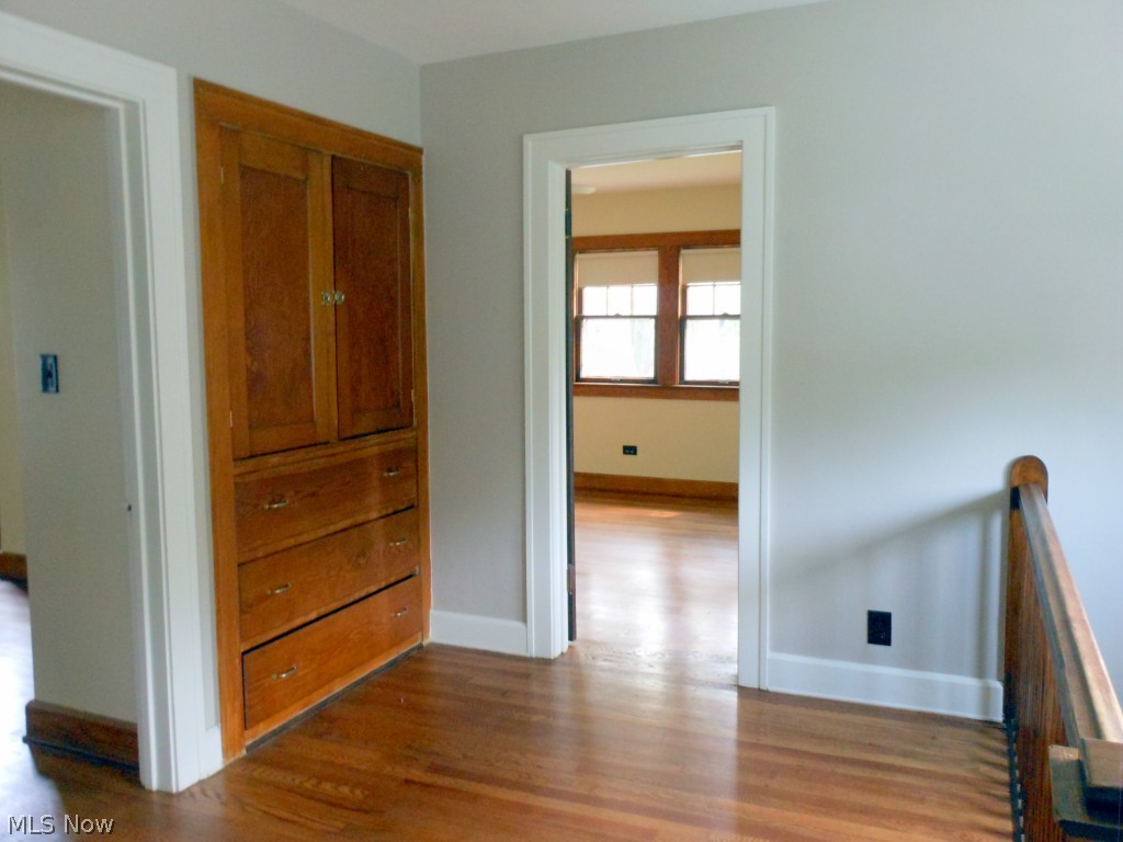 864 Roanoke Road Cleveland Heights, OH 44121 - Photo 15 of 25