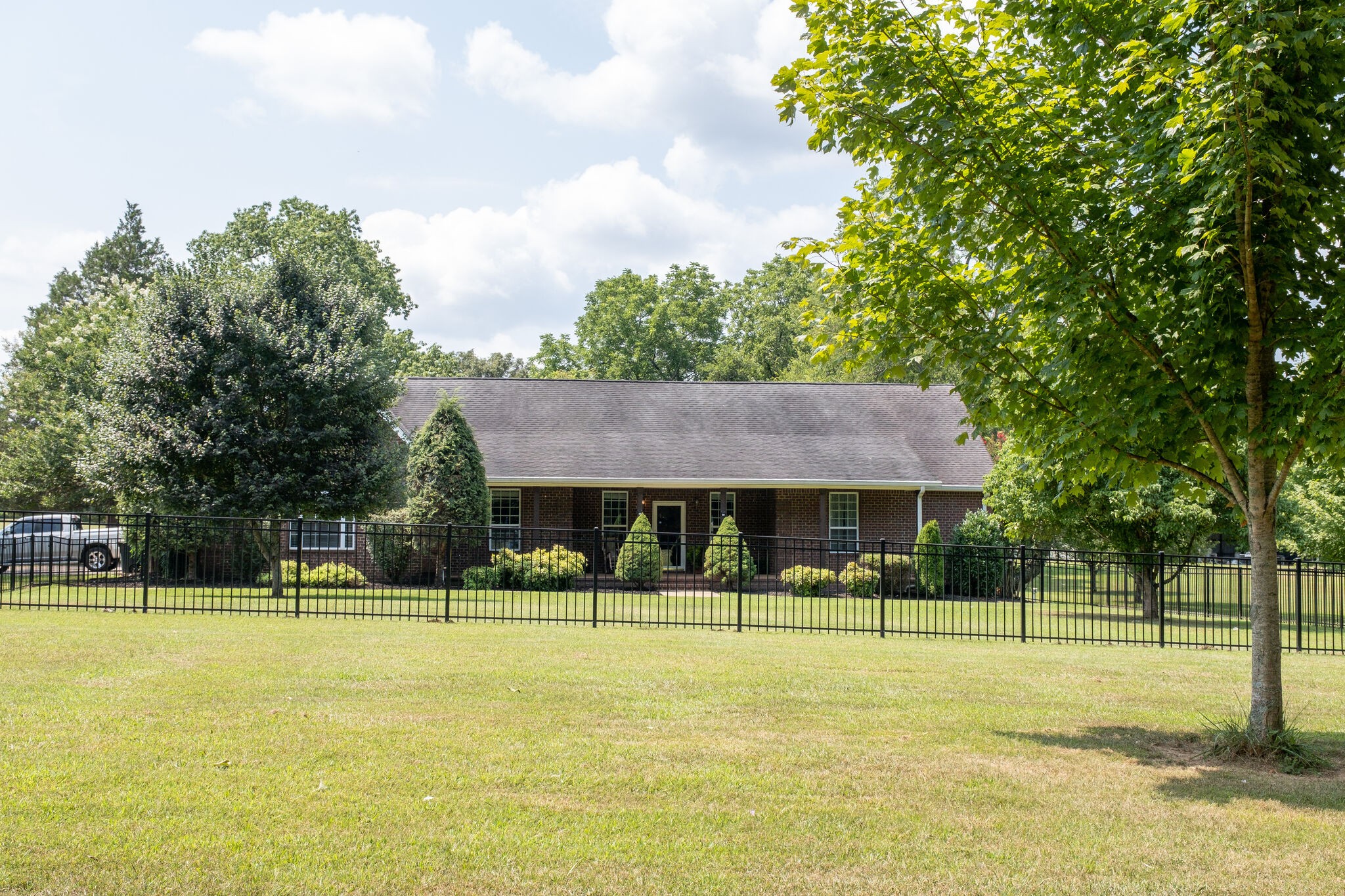 278 Vesta Road Lebanon, TN 37090 - Photo 5 of 44 a swimming pool with outdoor seating and yard