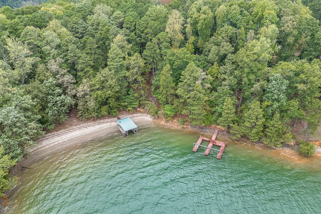 7620 Breeze Bay Road Cumming, GA 30041 - Photo 52 of 53 a backyard of a house with a table and chairs
