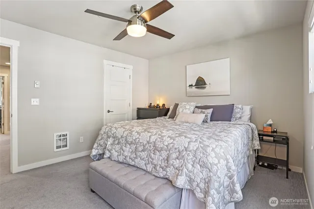 $699,900 | 18901 12th Place West, Unit H2, Lynnwood, WA 98036